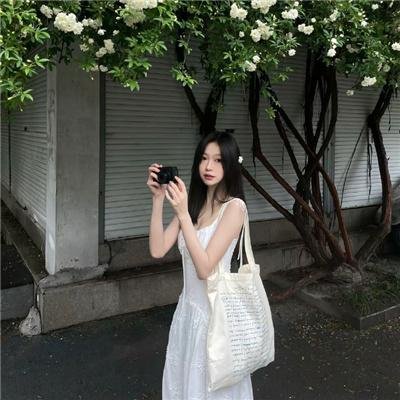 白色：诅咒的旋律